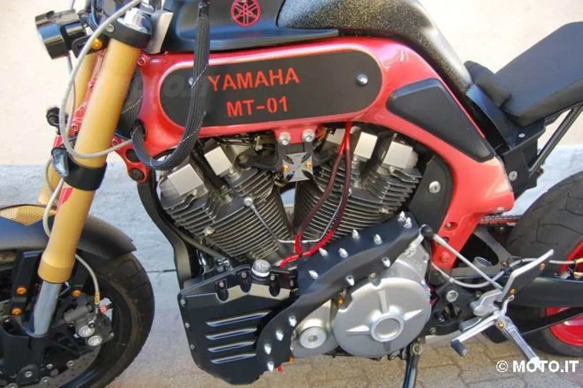 Le Strane di Moto.it: Yamaha MT-01 (5)