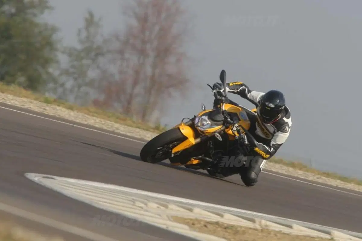 Ducati Streetfighter 848   (2)