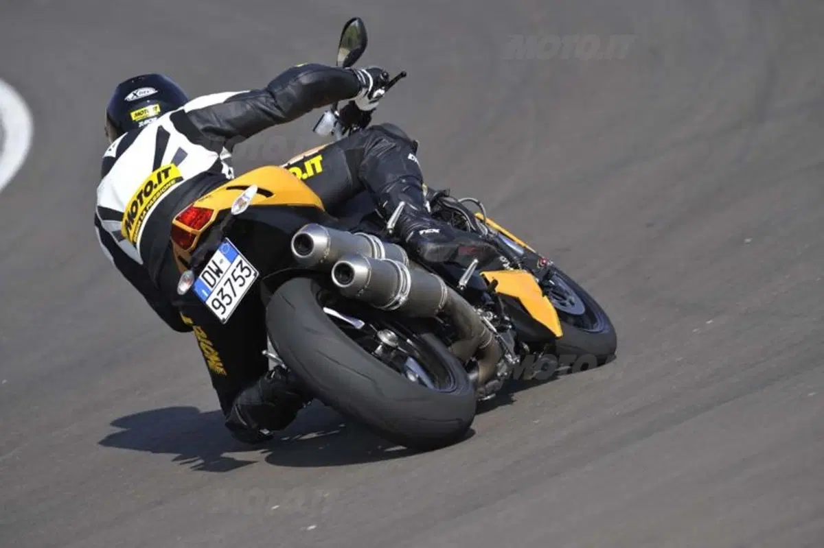 Ducati Streetfighter 848   (9)