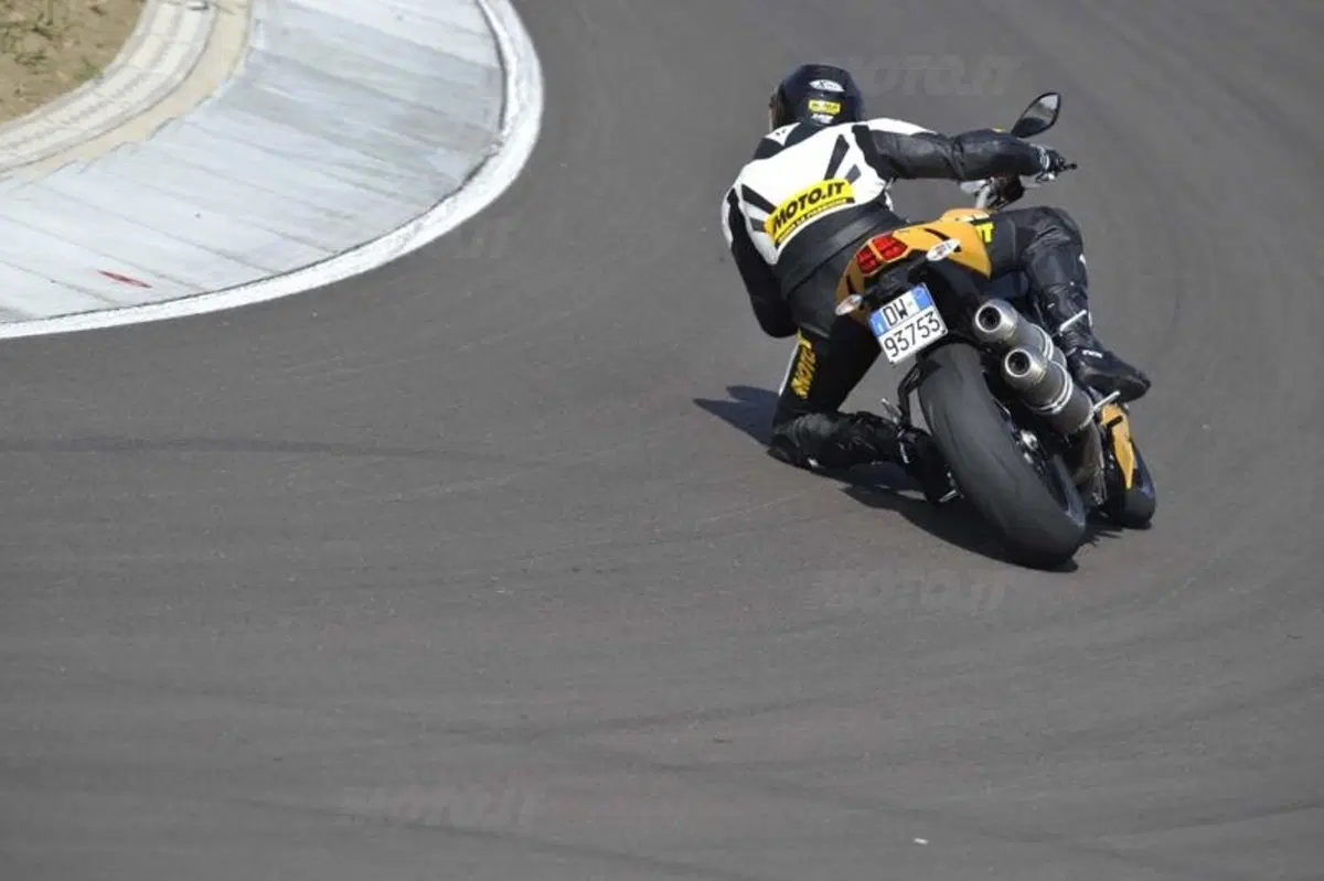 Ducati Streetfighter 848   (11)