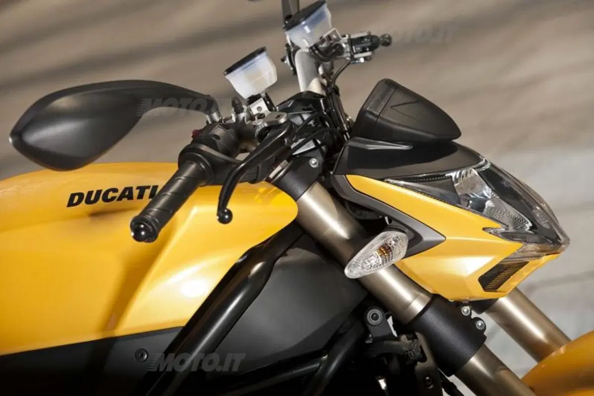 Ducati Streetfighter 848   (30)