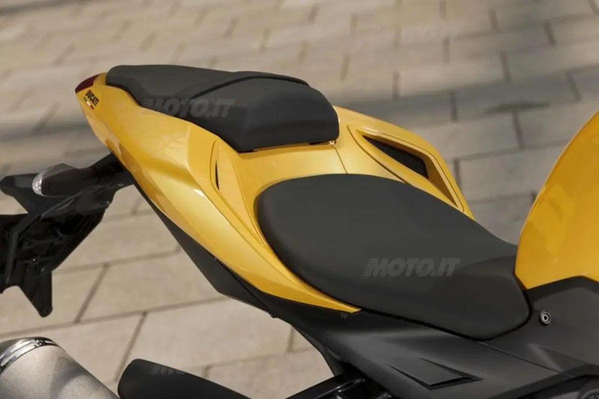 Ducati Streetfighter 848   (32)