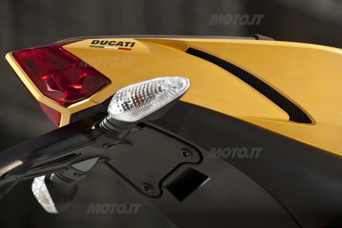 Ducati Streetfighter 848   (34)