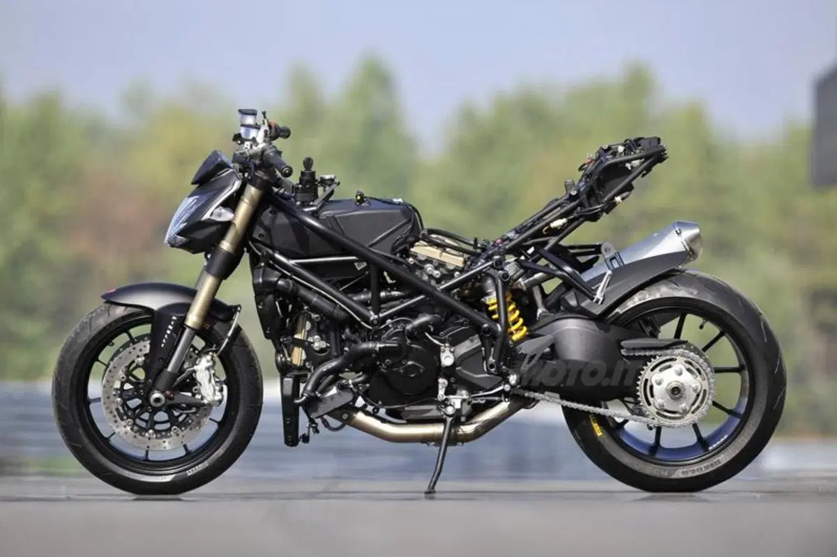 Ducati Streetfighter 848   (45)