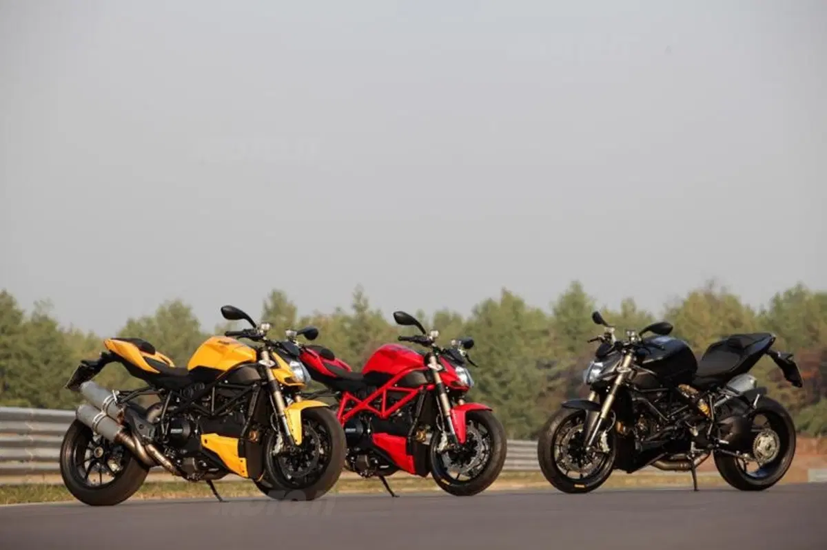 Ducati Streetfighter 848   (46)