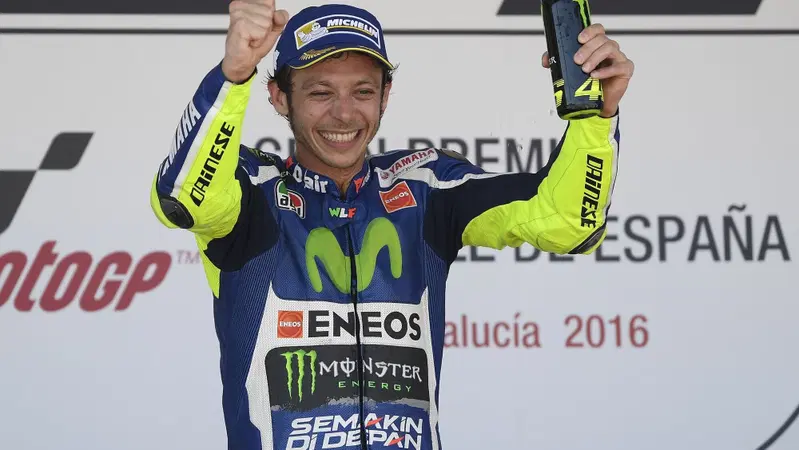 MotoGP. Rossi: "Che bello stare sul podio... pi&ugrave; in alto di loro"