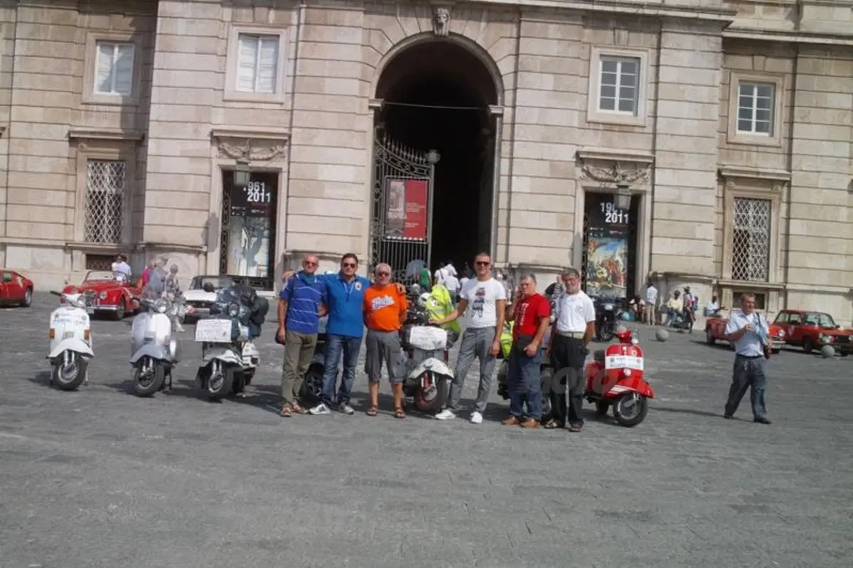 Il giro d'Italia in Vespa (15)
