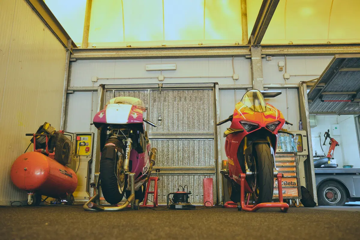Ducati Panigale V4R vs Honda RC30 SBK. Generazioni a confronto (3)