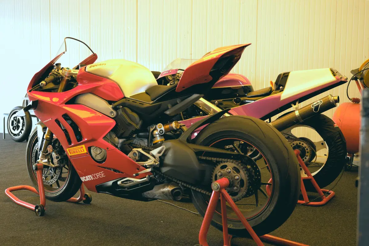 Ducati Panigale V4R vs Honda RC30 SBK. Generazioni a confronto (8)