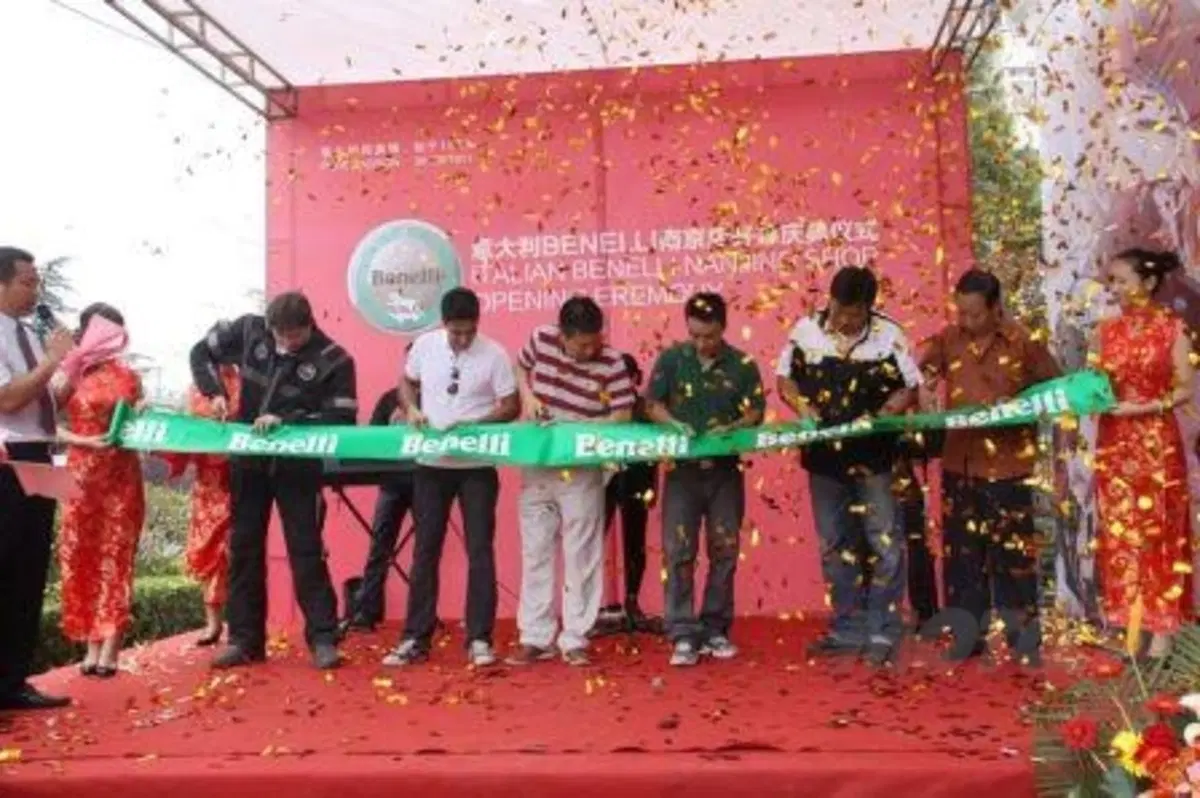 Benelli inaugura in Cina il 4° store (3)