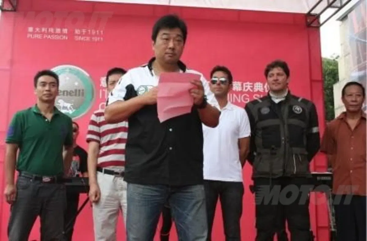 Benelli inaugura in Cina il 4° store (5)