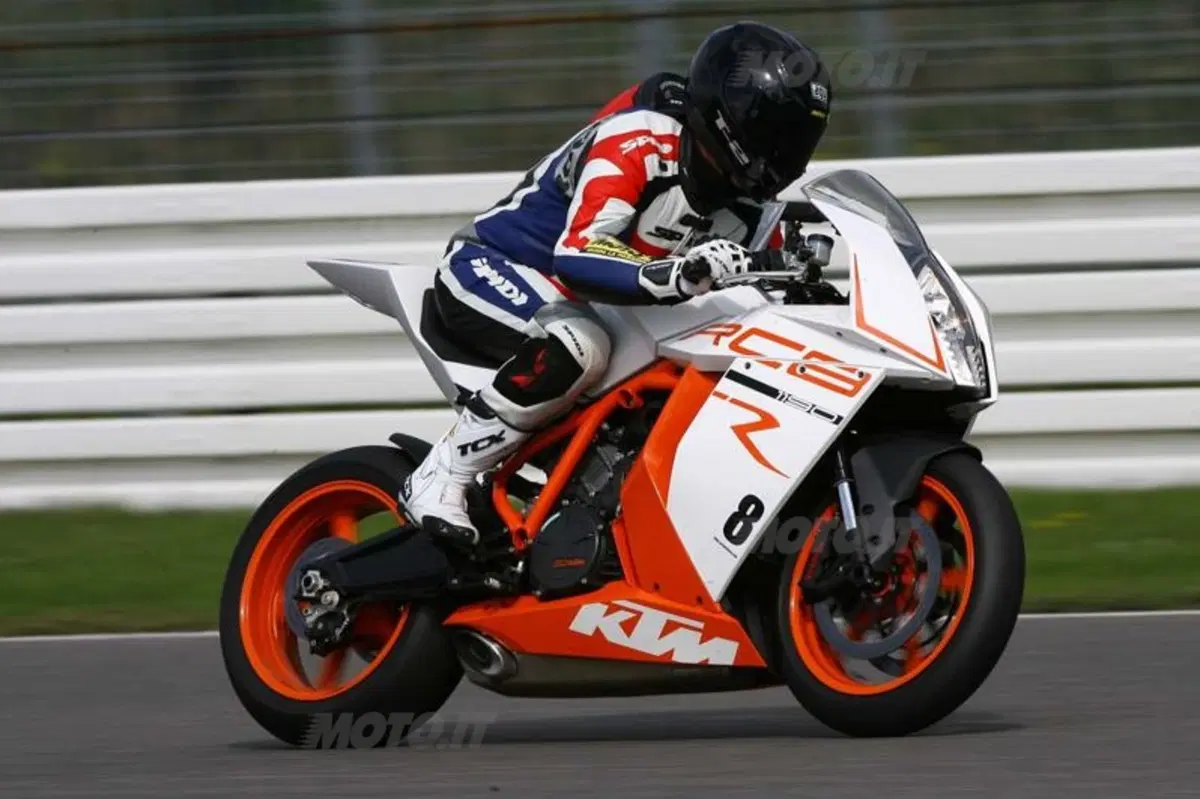 KTM RC8 Factory   (3)