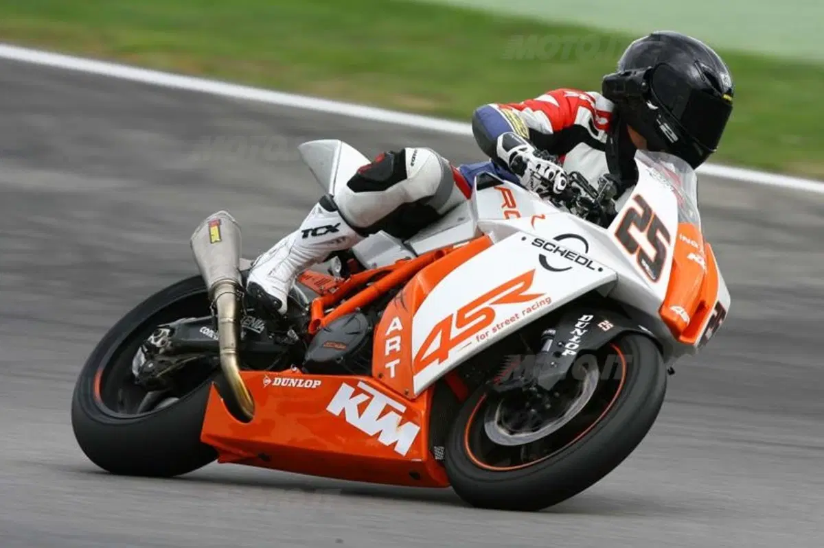 KTM RC8 Factory   (6)