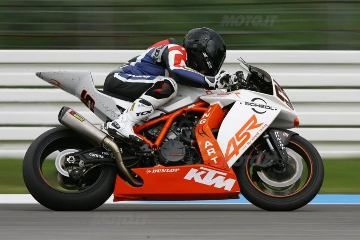KTM RC8 Factory   (10)