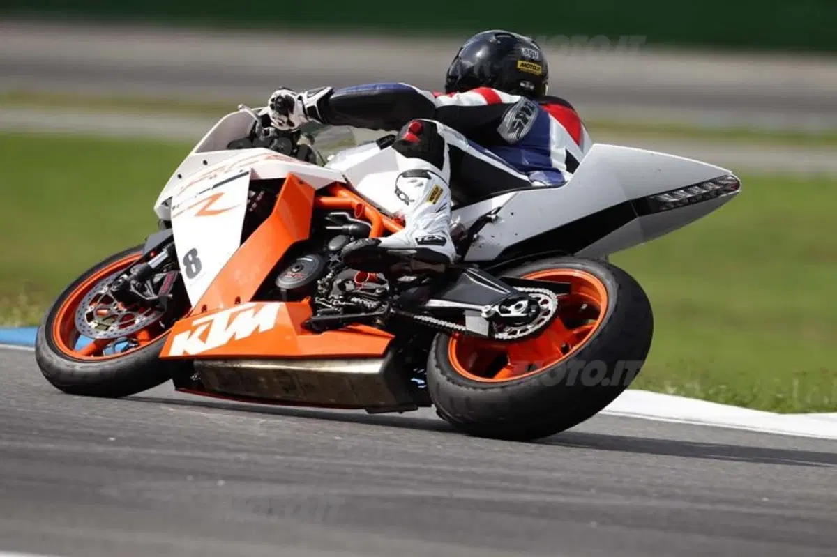 KTM RC8 Factory   (17)