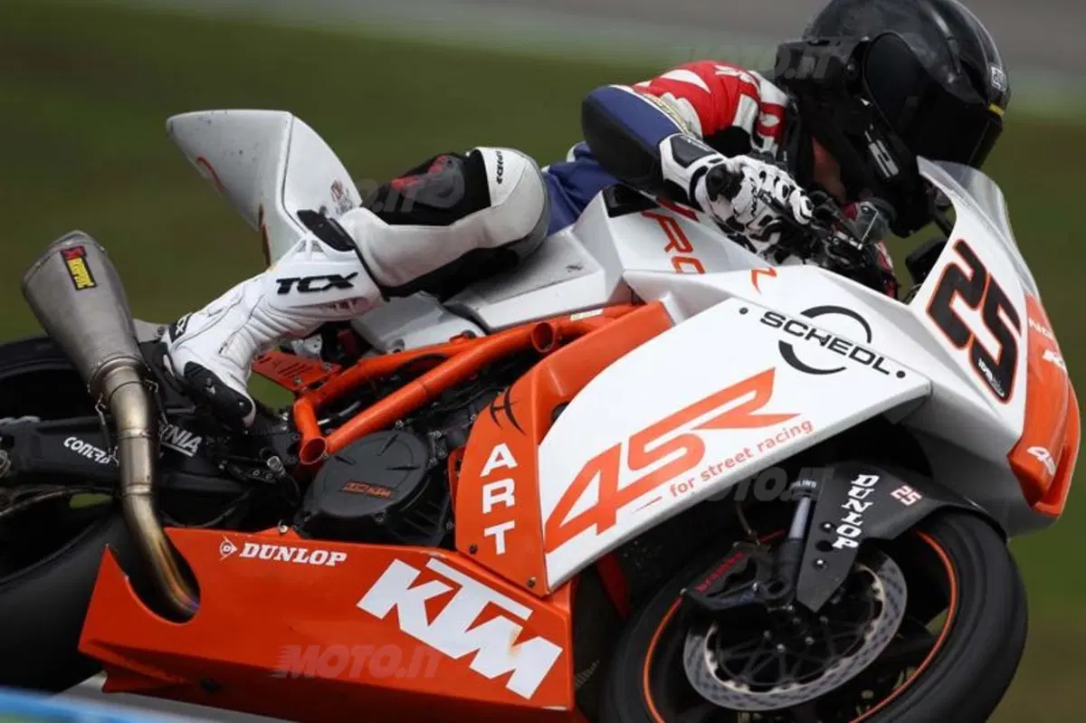 KTM RC8 Factory   (21)