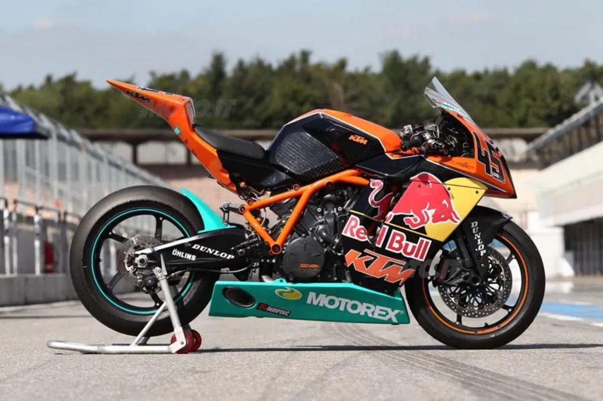 KTM RC8 Factory   (28)