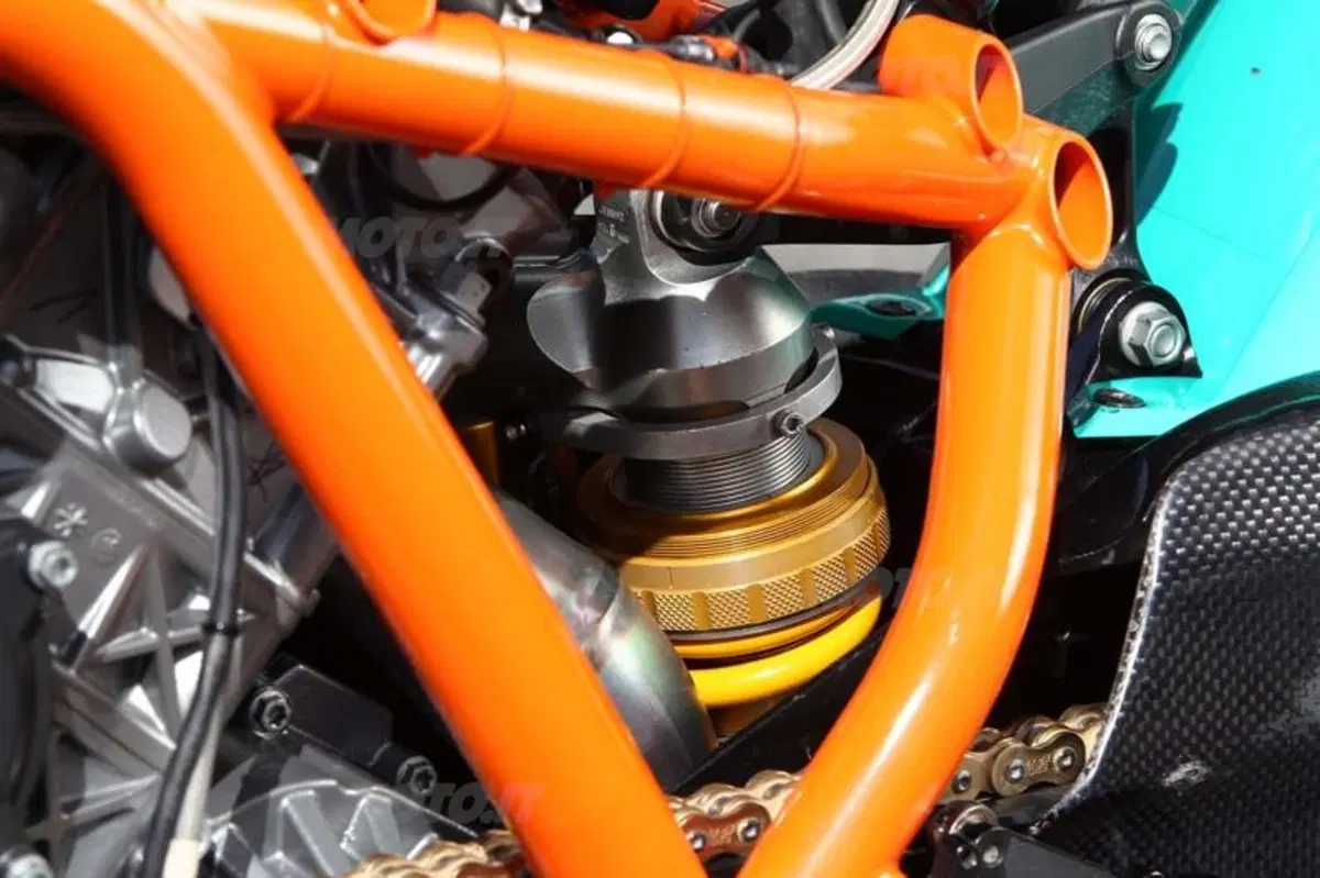 KTM RC8 Factory   (34)