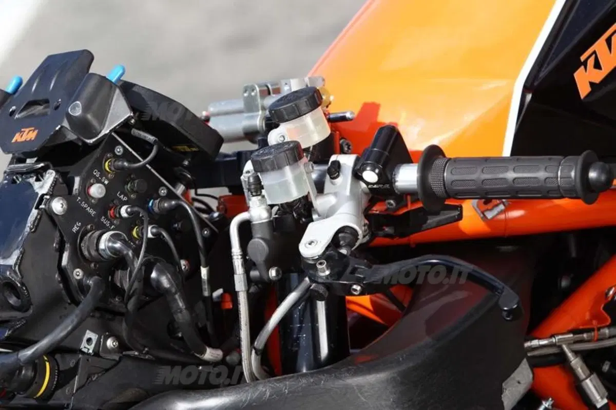 KTM RC8 Factory   (35)