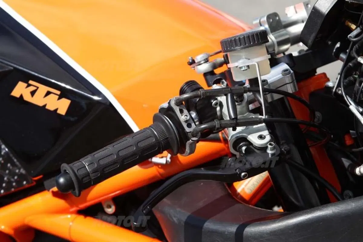KTM RC8 Factory   (37)