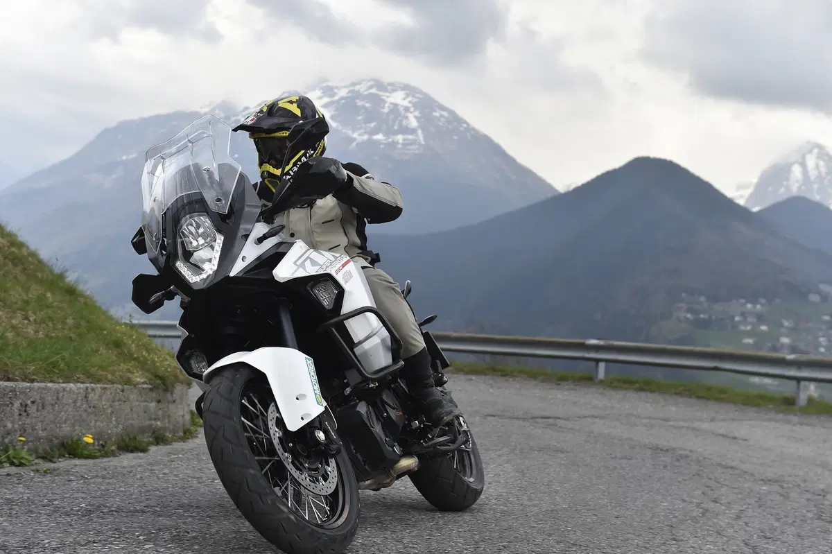 KTM Adventure 2016: test di 1050, 1190, 1190R e 1290 (3)