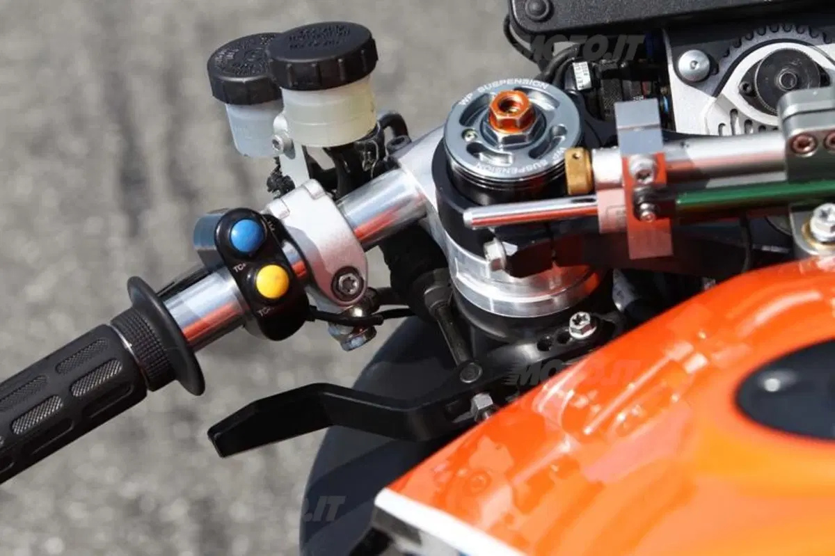 KTM RC8 Factory   (45)