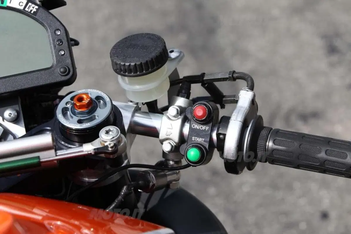 KTM RC8 Factory   (46)