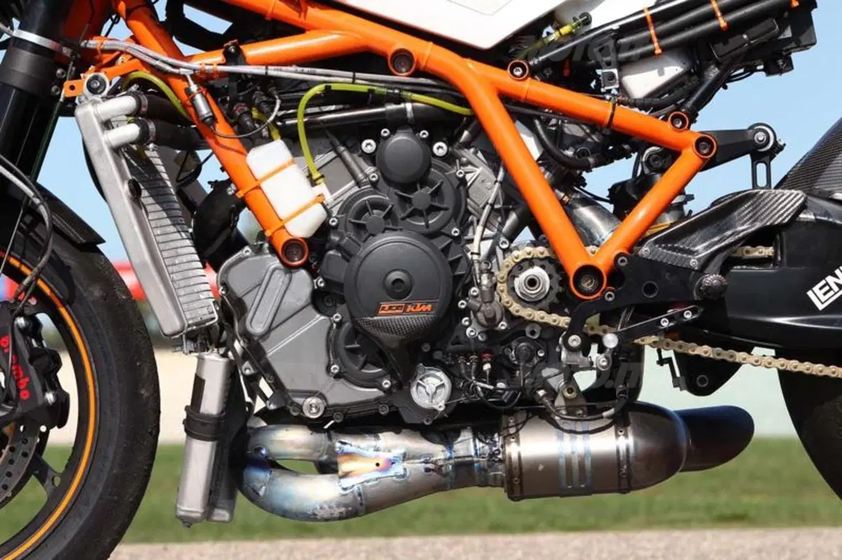 KTM RC8 Factory   (56)