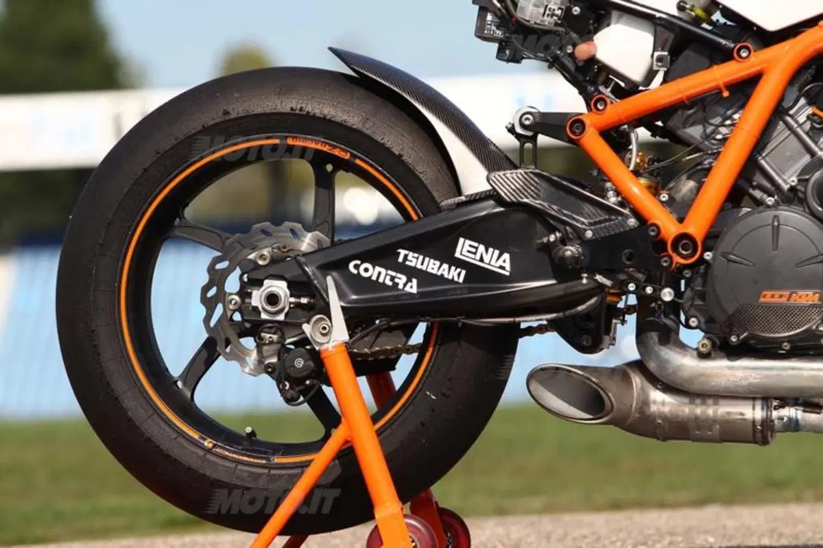 KTM RC8 Factory   (62)