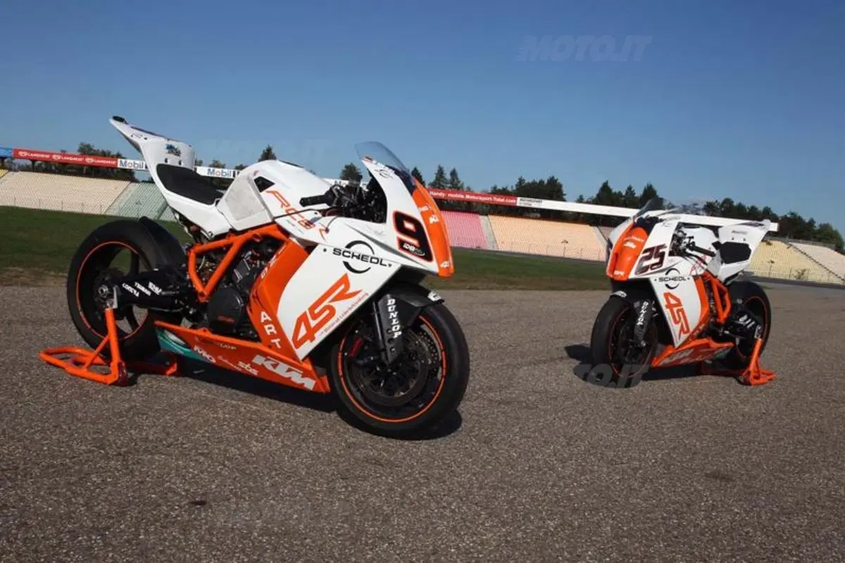 KTM RC8 Factory   (76)