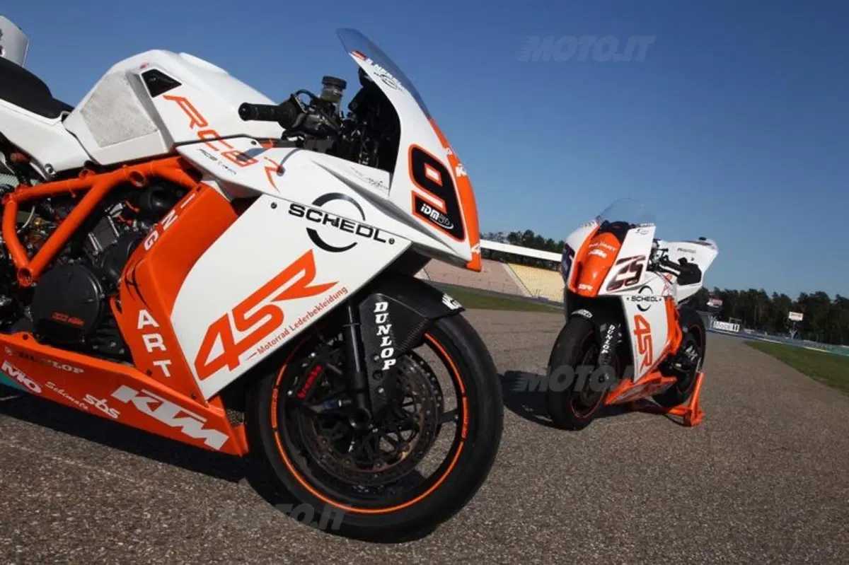 KTM RC8 Factory   (77)