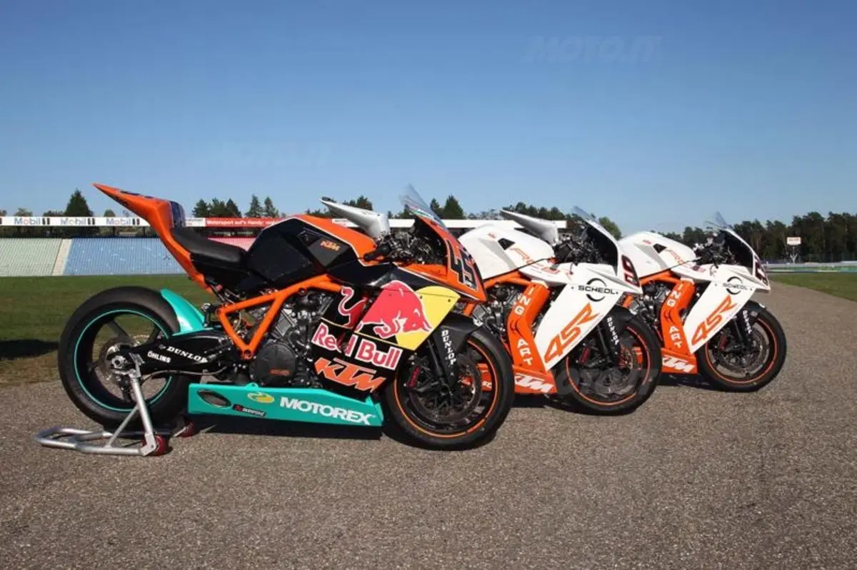 KTM RC8 Factory   (81)