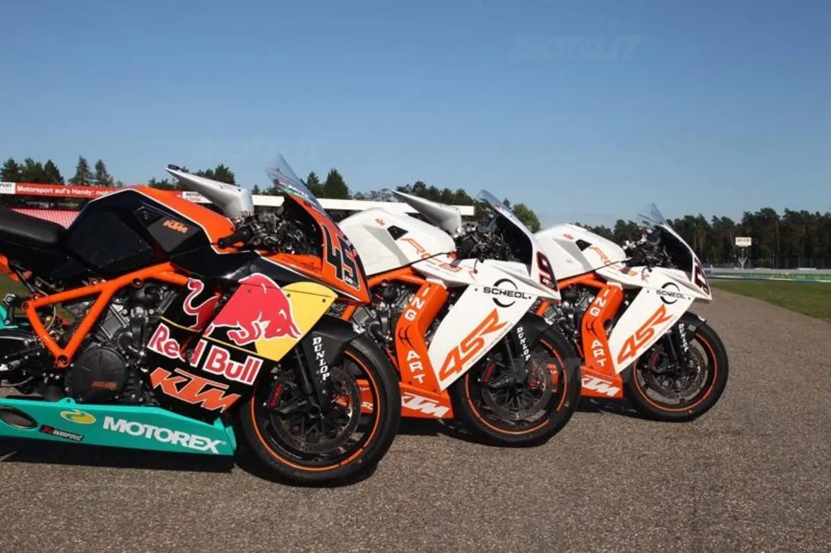 KTM RC8 Factory   (82)