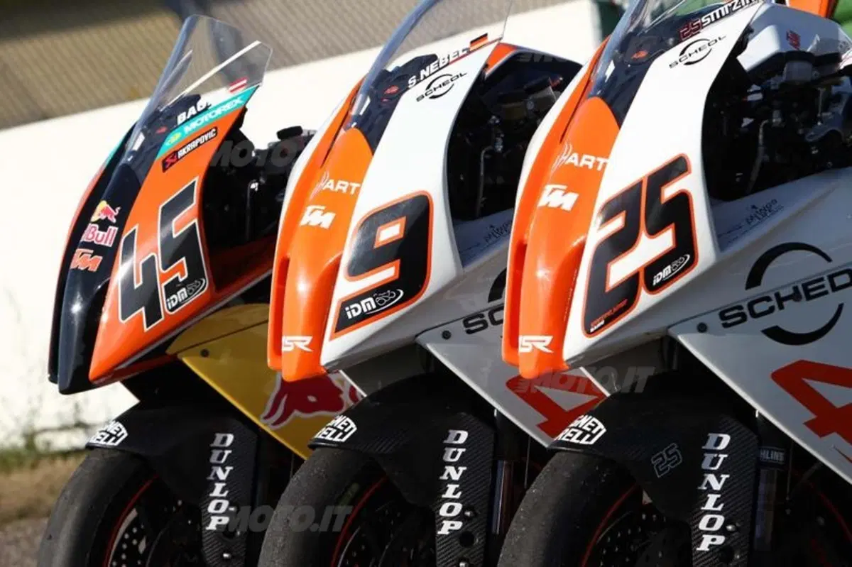 KTM RC8 Factory   (84)