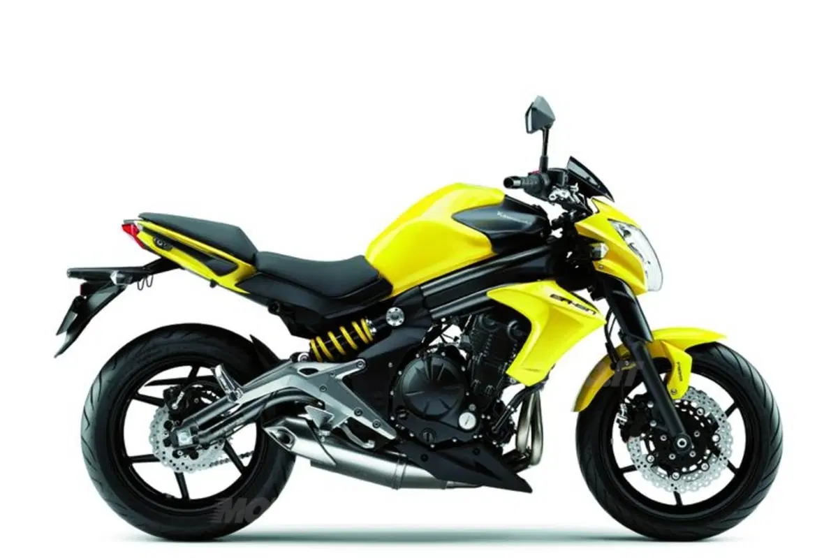 Nuove Kawasaki ER-6n e ER-6f 2012 (3)