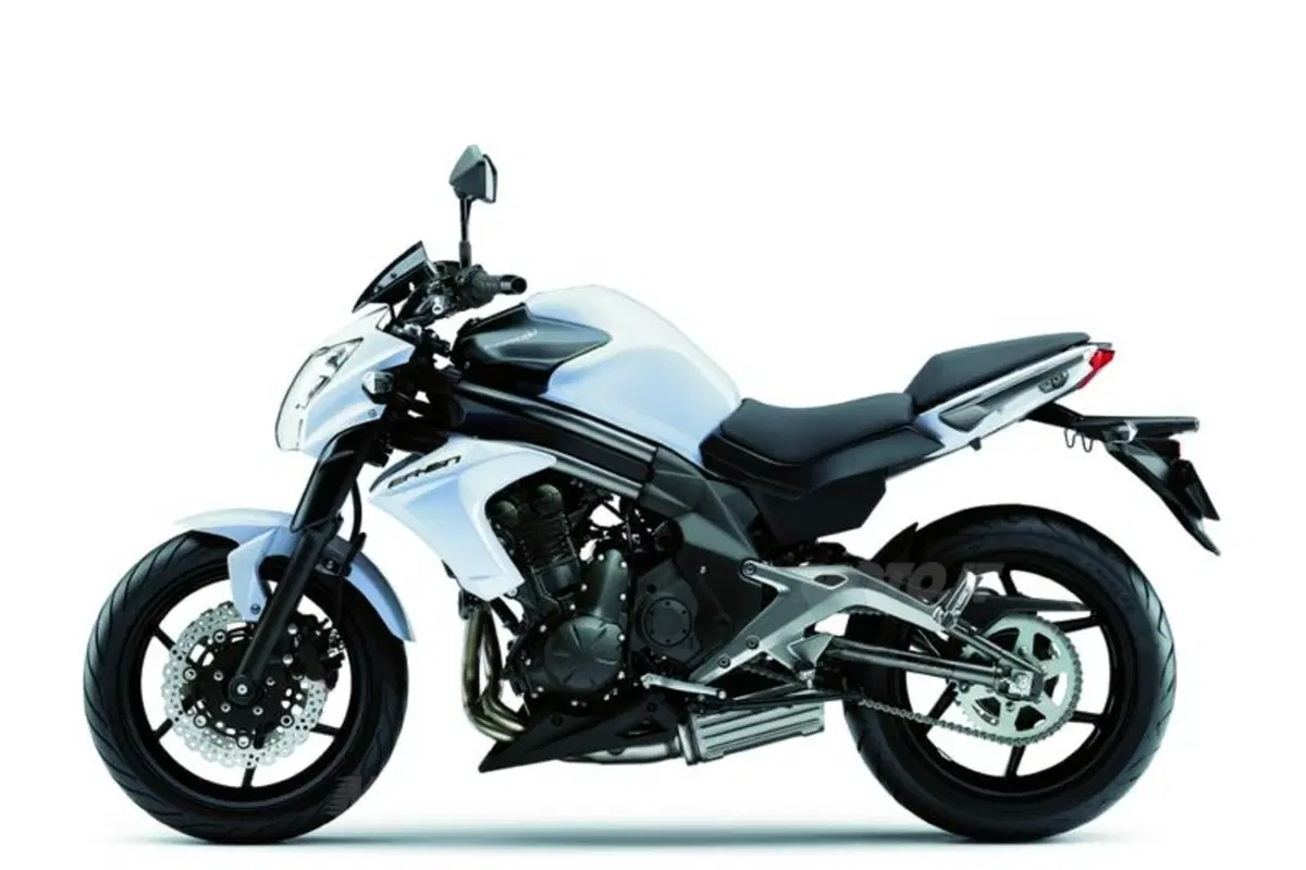 Nuove Kawasaki ER-6n e ER-6f 2012 (7)