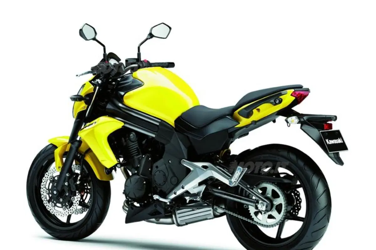 Nuove Kawasaki ER-6n e ER-6f 2012 (9)