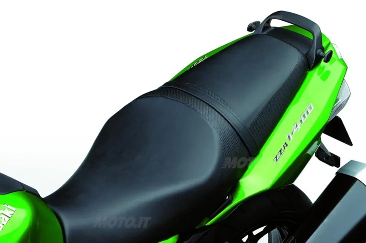 Nuova Kawasaki ZZR 1400 2012 (13)
