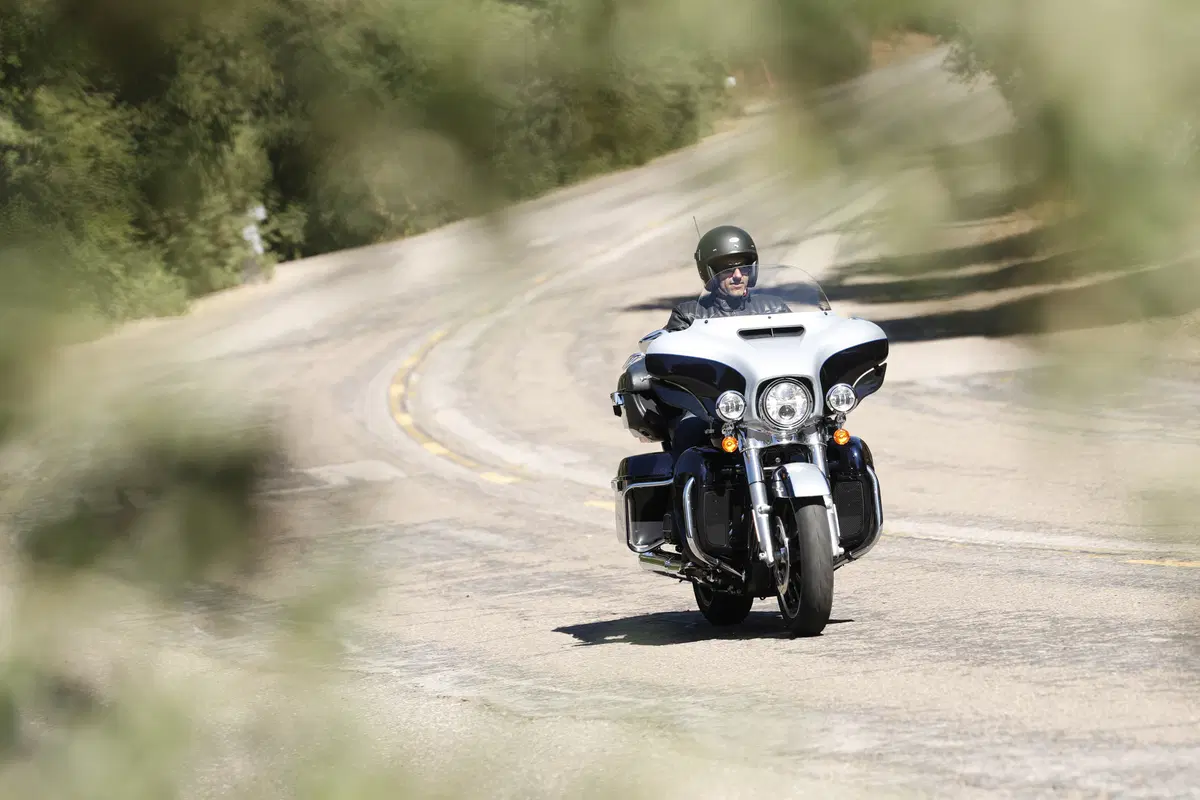 Harley Davidson, le novità Touring 2020, l'RDRS e H-D Connect (8)