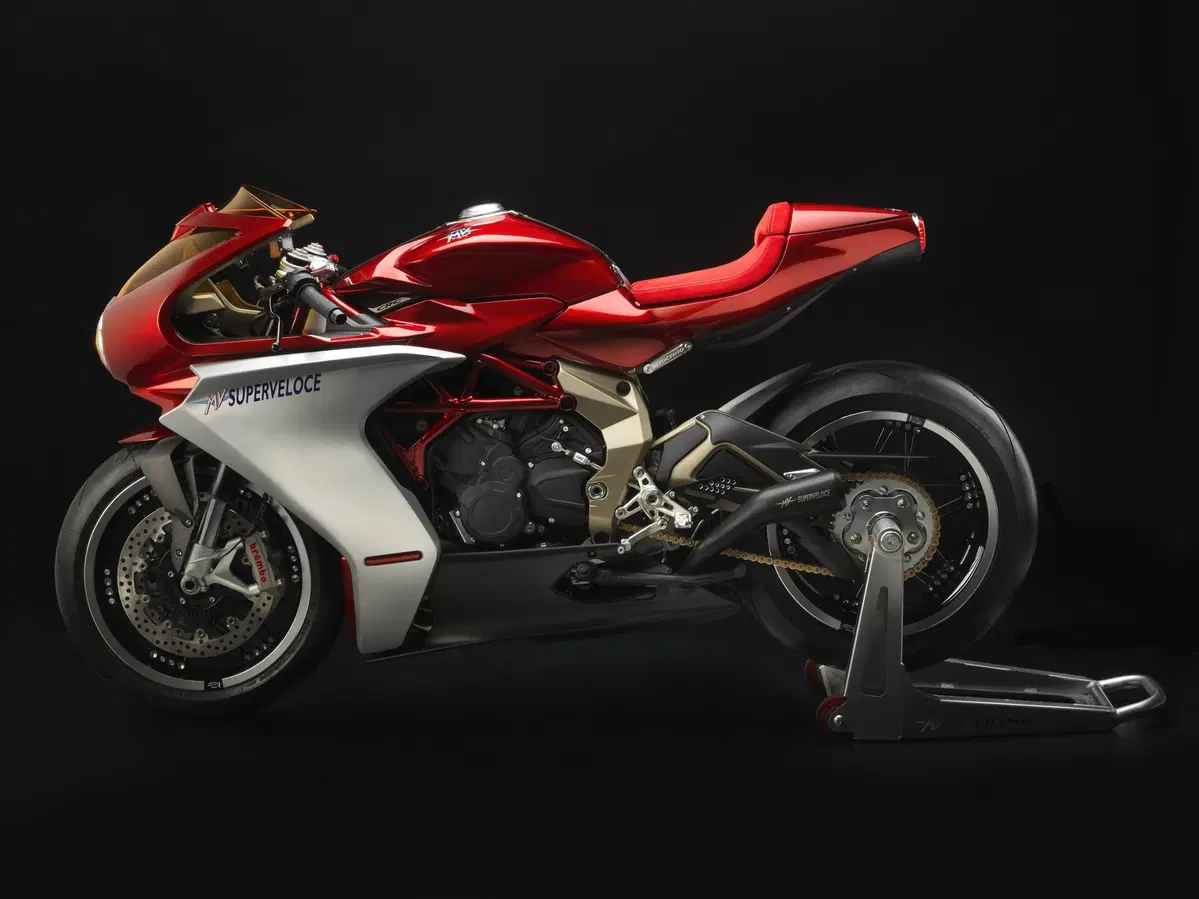 EICMA 2018: MV Agusta Superveloce 800, foto e dati (6)