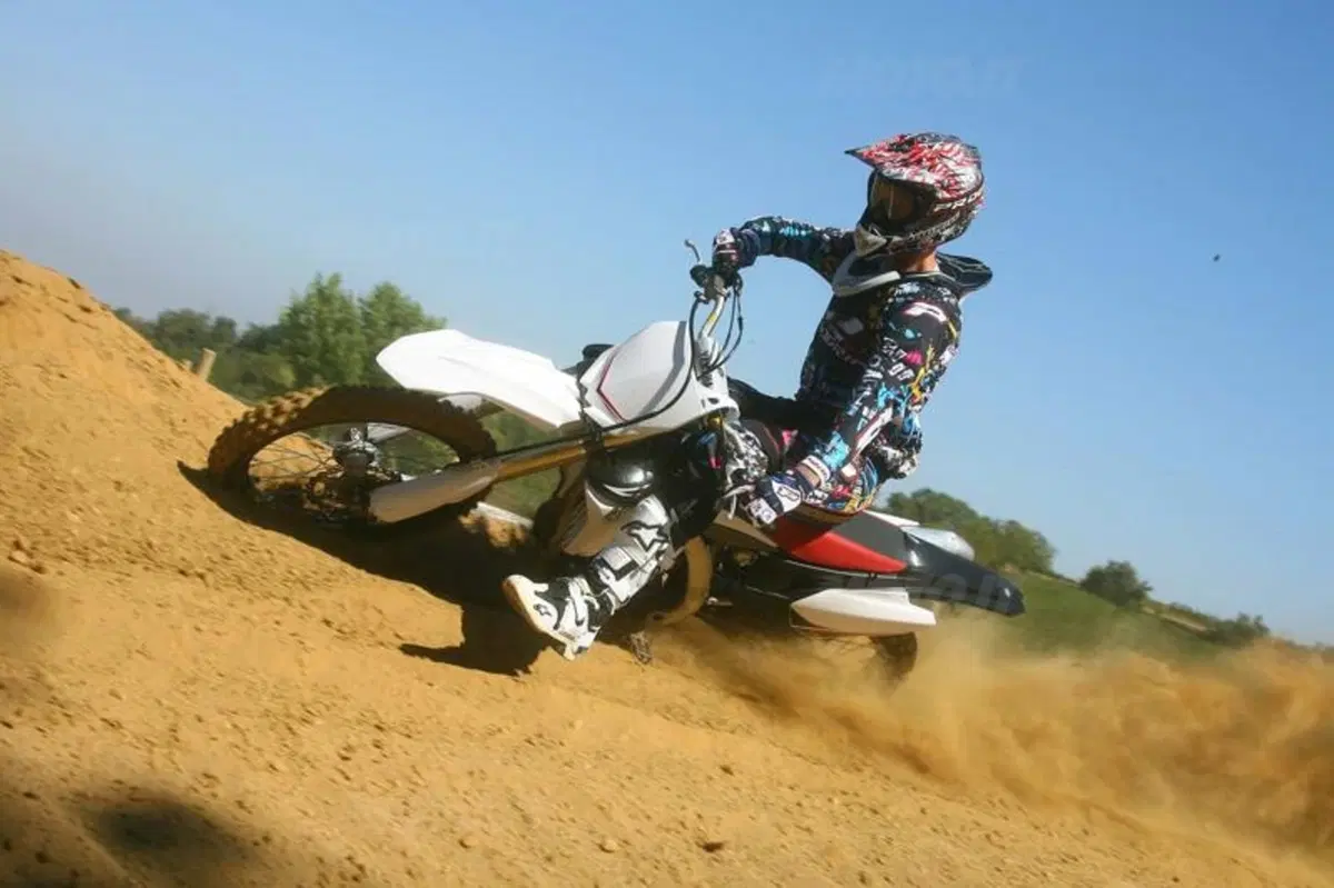 Yamaha YZ e WR 2012  (20)