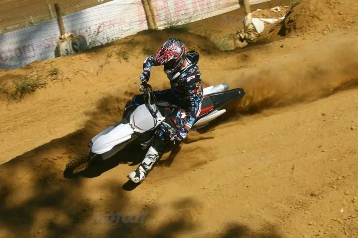 Yamaha YZ e WR 2012  (22)