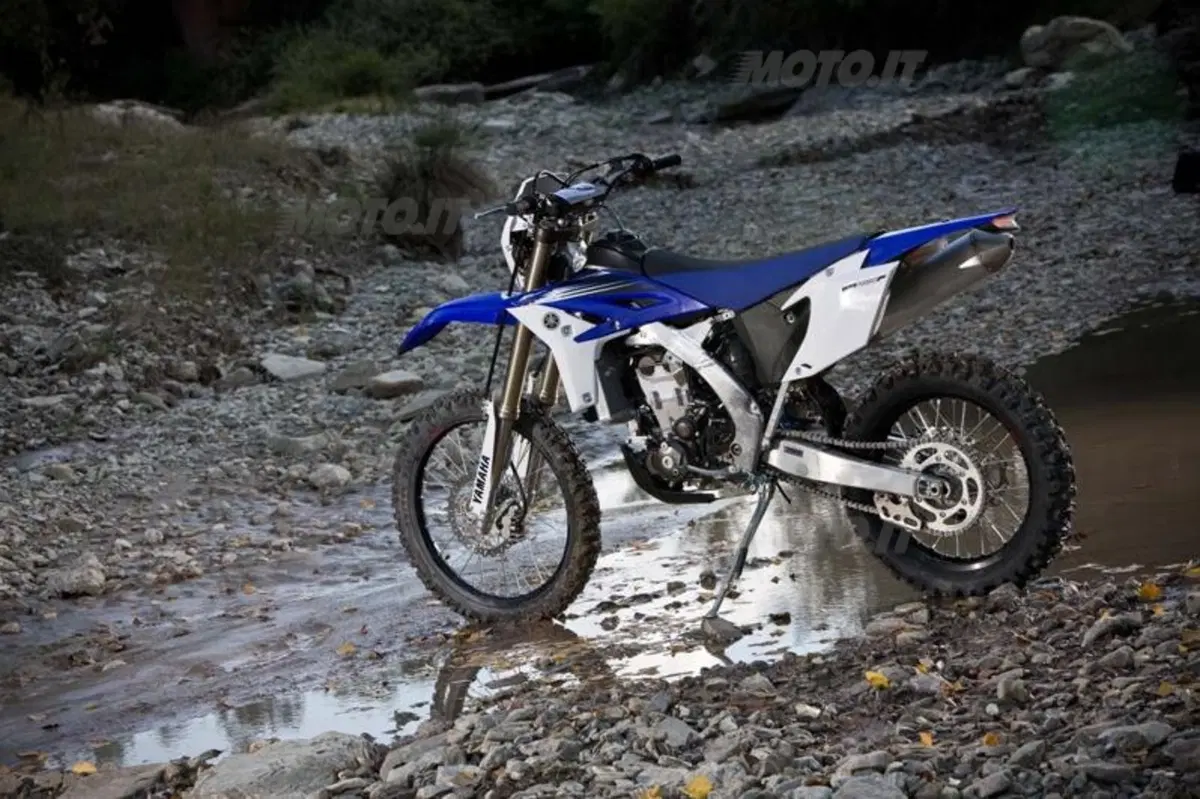 Yamaha YZ e WR 2012  (24)