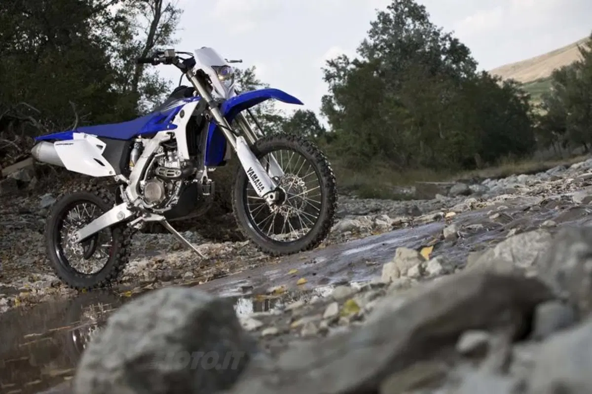 Yamaha YZ e WR 2012  (25)