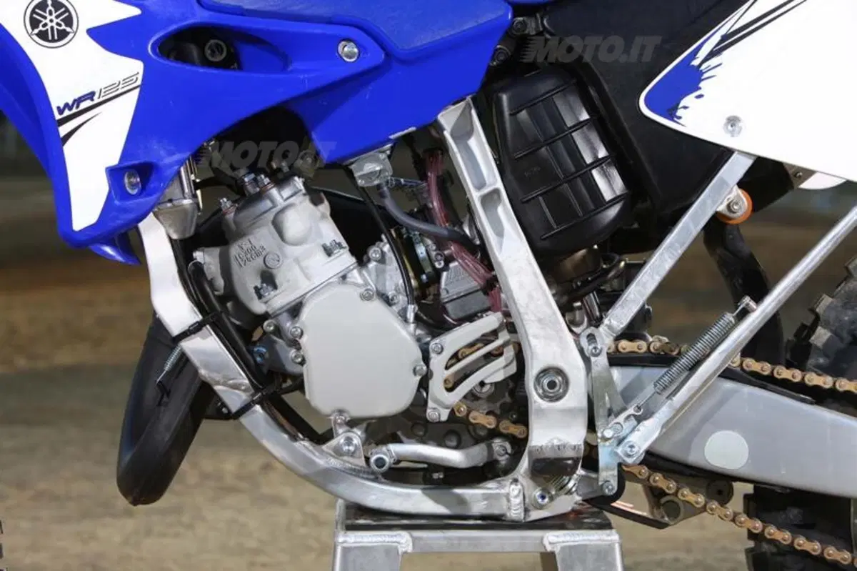 Yamaha YZ e WR 2012  (32)