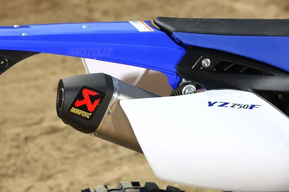 Yamaha YZ e WR 2012  (40)