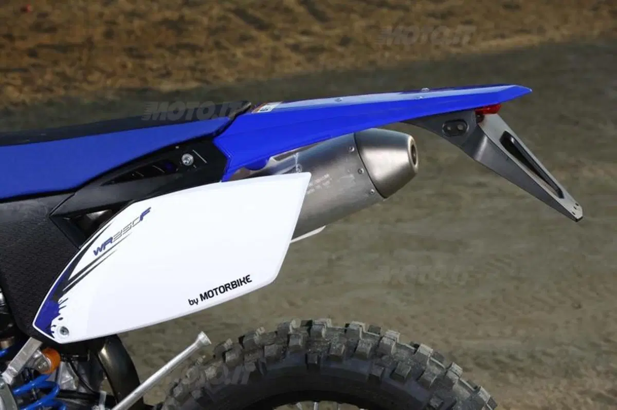 Yamaha YZ e WR 2012  (46)