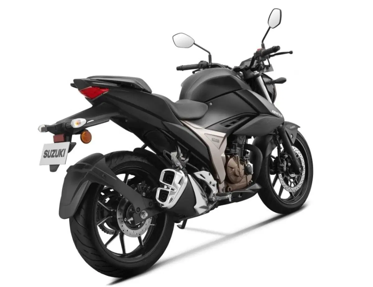 Suzuki Gixxer 250 e Gixxer SF 250 presentate a Tokyo (4)