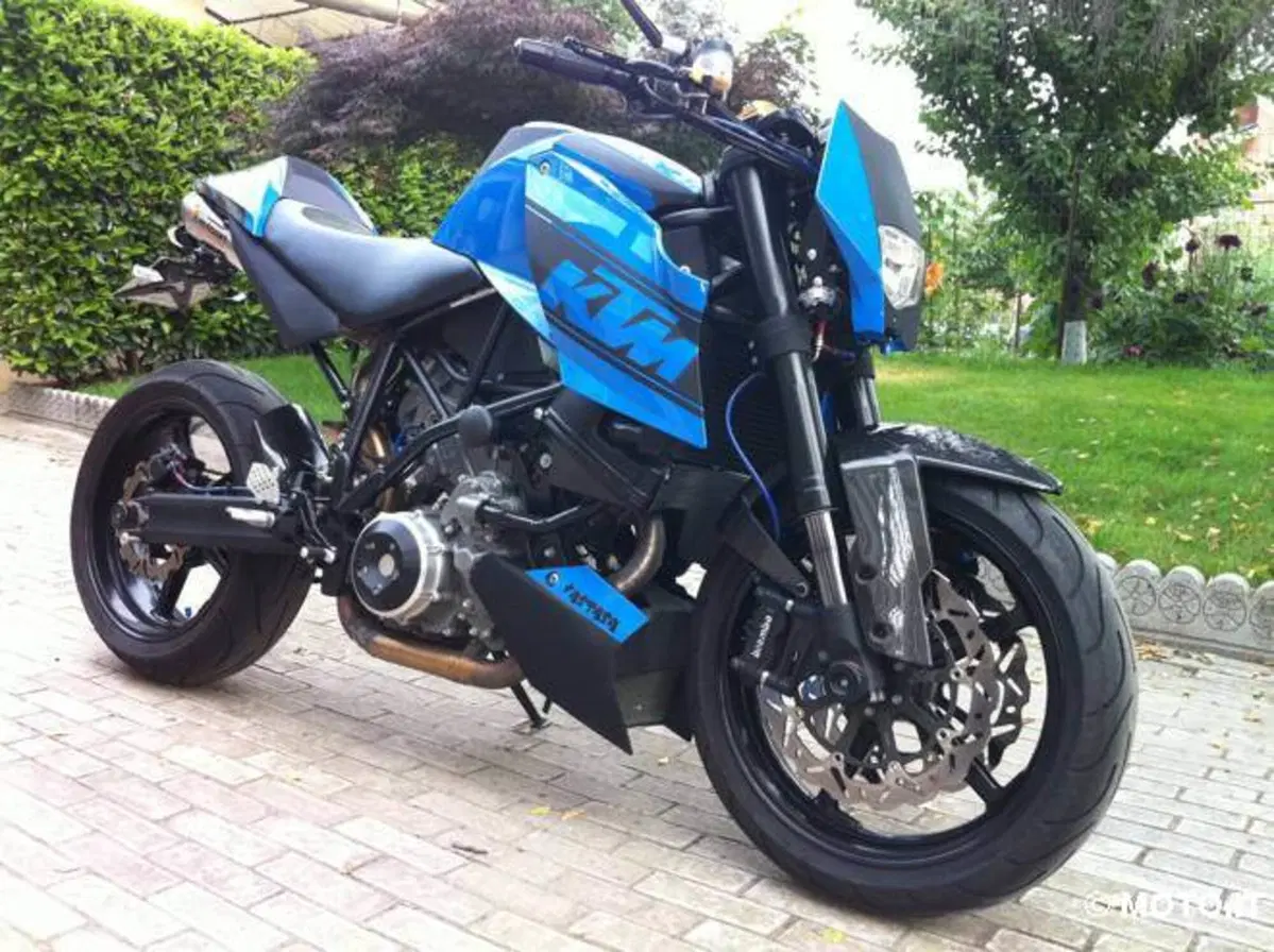 Le Strane di Moto.it: KTM 990 Super Duke