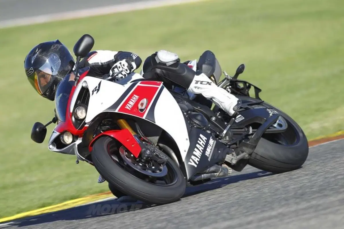 Yamaha YZF-R1 2012 